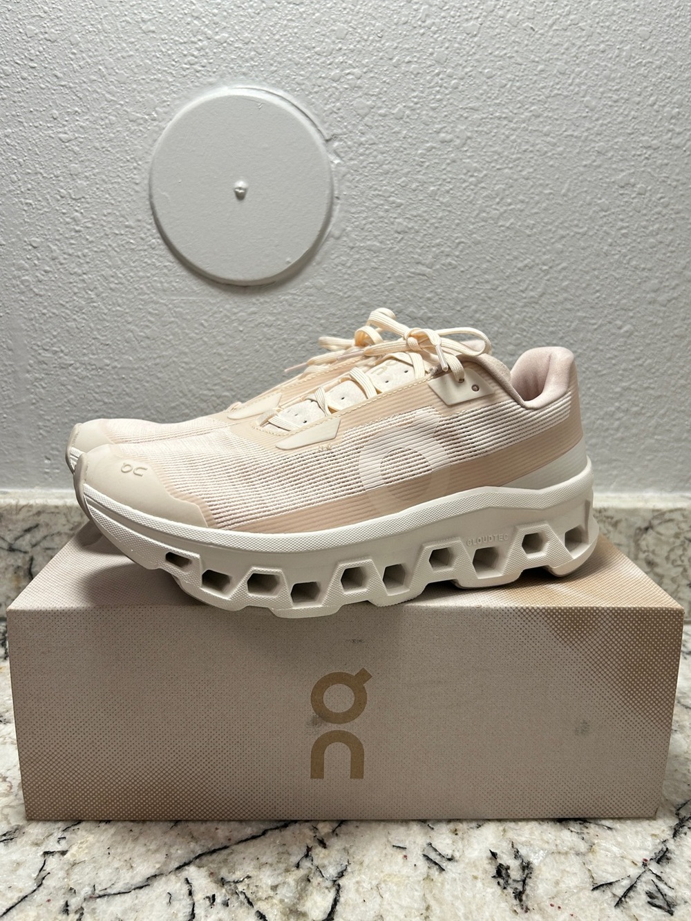 NIB On Cloudmonster Void "Dew/Ivory" Women's Sneakers, Size 10, $170 Retail